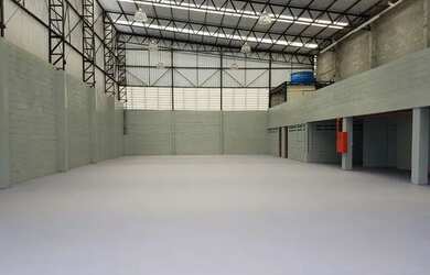 Imagem: O depósito possui 440m² de Área e está localizado em Laranjeiras