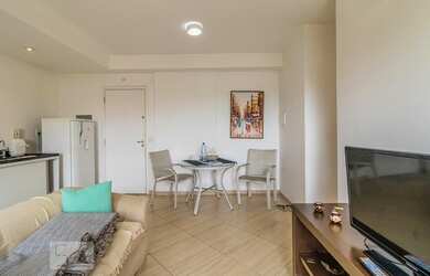 Imagem: O apartamento possui 1 Dormitório, 1 Banheiro, 1 Vaga na garagem