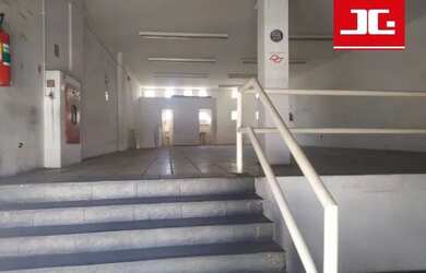 Imagem: O depósito possui 227m² de Área e está localizado em Rudge