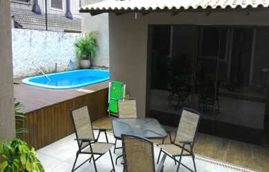 Imagem 2: Sobrado para Venda - 180m², 5 dormitórios, sendo 1 suites, 2 vagas - Hípica