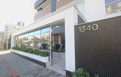 Imagem: O apartamento possui 3 Dormitórios, 4 Banheiros, 2 Vagas na