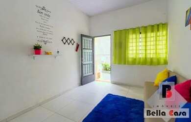 Imagem: A casa à venda possui 1 Dormitório, 1 Banheiro e 52m² de