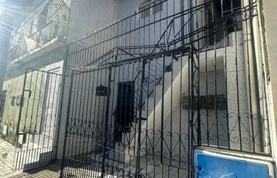 Imagem: A casa possui 1 Dormitório, 1 Banheiro, 1 Vaga na garagem e