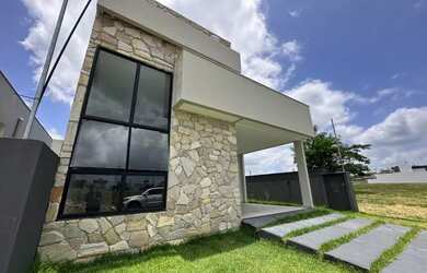 Imagem: A casa em condomínio possui 3 Dormitórios, 4 Banheiros, 2