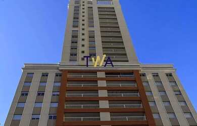 Imagem: O apartamento possui 4 Dormitórios, 3 Banheiros, 3 Vagas na