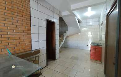 Imagem 5: Casa com 3 Quarto(s) e 2 banheiro(s) para Alugar, 90 m² por R$ 2820 / Mês