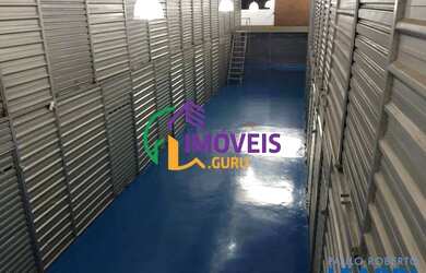 Imagem: O depósito possui 5 Vagas na garagem, 644m² de Área e está