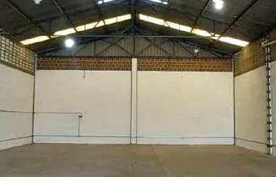 Imagem: O depósito possui 200m² de Área e está localizado em Boa