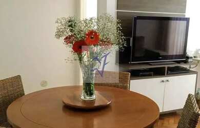 Imagem 4: Alugo apartamento de 2 quartos reformado e mobiliado 1 vaga em Copacabana