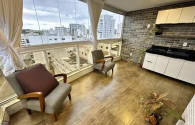 Imagem: O apartamento possui 2 Dormitórios, 2 Banheiros, 2 Vagas na