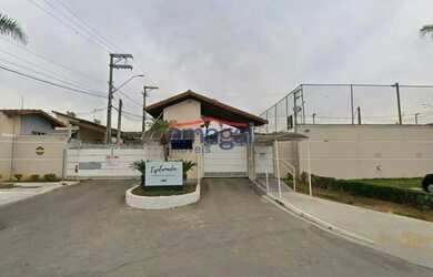 Imagem: A casa em condomínio possui 3 Dormitórios, 2 Banheiros, 2