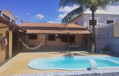 Imagem: A casa à venda possui 3 Dormitórios, 3 Banheiros, 3 Vagas