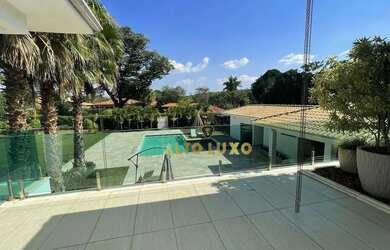 Imagem: A casa em condomínio possui 5 Dormitórios, 5 Banheiros, 5