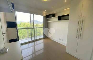 Imagem: O apartamento possui 3 Dormitórios, 3 Banheiros, 2 Vagas na