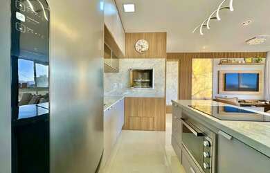 Imagem 12: Apartamento 3 dormitórios mobiliado e decorado alto padrão no Centro...