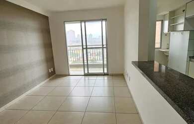 Imagem: O apartamento possui 2 Dormitórios, 2 Banheiros, 2 Vagas na