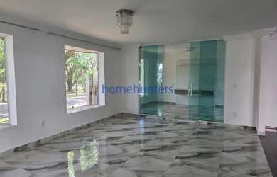 Imagem: A casa em condomínio possui 3 Dormitórios, 4 Banheiros, 306m²