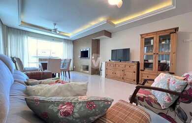 Imagem: O apartamento possui 3 Dormitórios, 2 Banheiros, 2 Vagas na