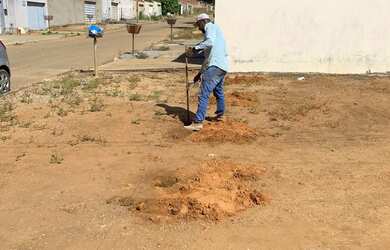 Imagem: A casa possui 2 Dormitórios, 1 Banheiro, 1 Vaga na garagem