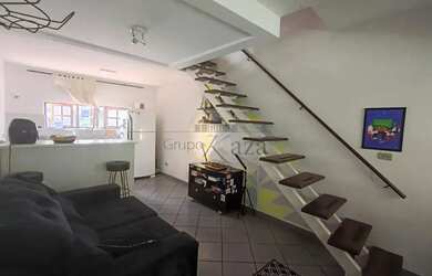 Imagem: A casa em condomínio possui 1 Dormitório, 1 Banheiro, 1 Vaga