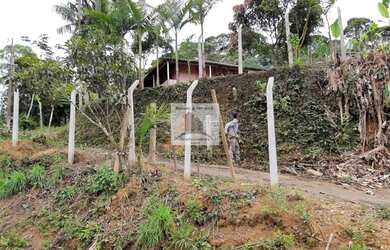 Imagem: A fazenda e possui Dormitórios, Suítes, Banheiros, 23000-0m²