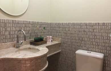 Imagem: A casa em condomínio possui 3 Dormitórios, 2 Banheiros, 2