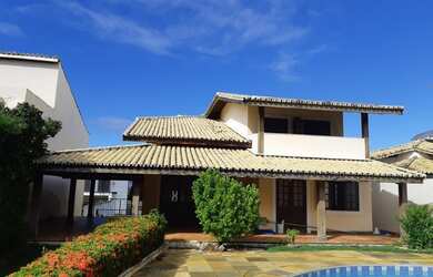 Imagem: A casa em condomínio possui 4 Dormitórios, 5 Banheiros, 5