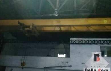 Imagem: O depósito possui 3 Vagas na garagem, 1.100m² de Área e