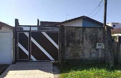 Imagem: A casa possui 2 Dormitórios, 1 Banheiro, 125m² de Área e