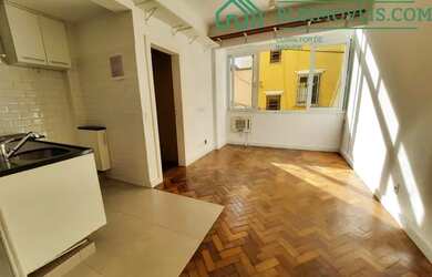 Imagem: O apartamento possui 1 Dormitório, 1 Banheiro, 41m² de Área