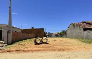 Imagem: O terreno possui 288m² de Área e está localizado em Balneário