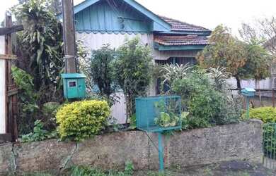 Imagem: O terreno possui 110m² de Área e está localizado em Partenon