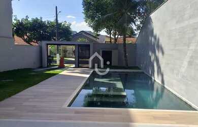 Imagem: A casa em condomínio à venda possui 5 Dormitórios, 5 Banheiros