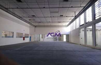 Imagem: O depósito possui 2.684m² de Área e está localizado em