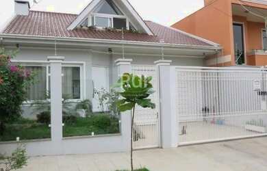 Imagem: Casa para Venda - 220m², 3 dormitórios, sendo 2 suites, 4