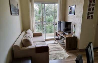 Imagem: O apartamento possui 2 Dormitórios, 1 Banheiro, 1 Vaga na garagem