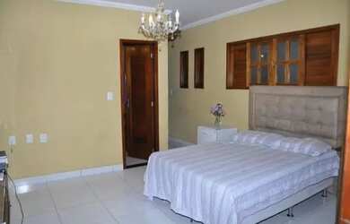 Imagem 6: Casa Residencial. Piscina, 300m² de Área, 2 Vagas na garageme4 Dormitórios