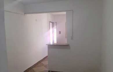 Imagem: A casa possui 1 Dormitório, 1 Banheiro, 50m² de Área e está