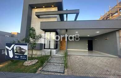 Imagem: A casa em condomínio possui 3 Dormitórios, 5 Banheiros, 4