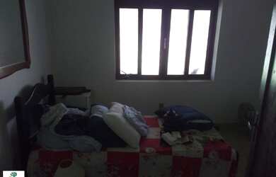 Imagem: A casa possui 4 Dormitórios, 3 Banheiros, 4 Vagas na garagem