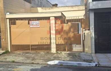 Imagem: A casa possui 3 Dormitórios, 2 Banheiros, 1 Vaga na garagem