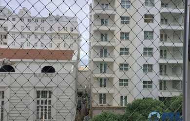 Imagem: O apartamento possui 1 Dormitório, 1 Banheiro, 4 Vagas na garagem