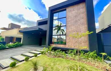 Imagem: A casa em condomínio possui 3 Dormitórios, 5 Banheiros, 4