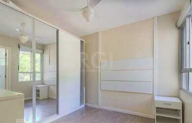 Imagem: O apartamento possui 3 Dormitórios, 2 Banheiros, 1 Vaga na