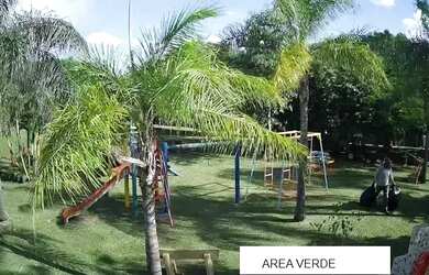 Imagem: A casa em condomínio possui 3 Dormitórios, 3 Banheiros, 2