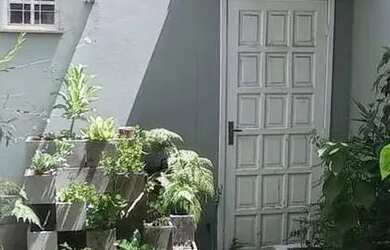 Imagem: A casa possui 5 Dormitórios, 4 Banheiros, 2 Vagas na garagem