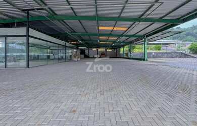 Imagem: O depósito possui 1.520m² de Área e está localizado em