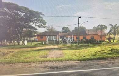 Imagem: A fazenda possui 5.000m² de Área e está localizado em Morro