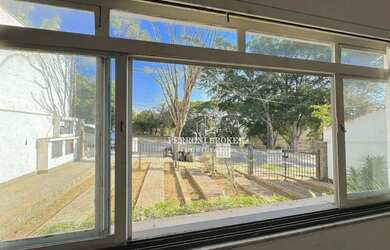 Imagem 9: Casa no alto. Varanda, 242m² de Área, 4 Vagas na garageme3 Dormitórios