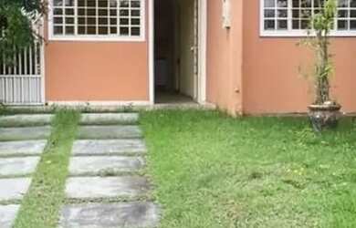 Imagem: A casa em condomínio possui 3 Dormitórios, 2 Banheiros, 3